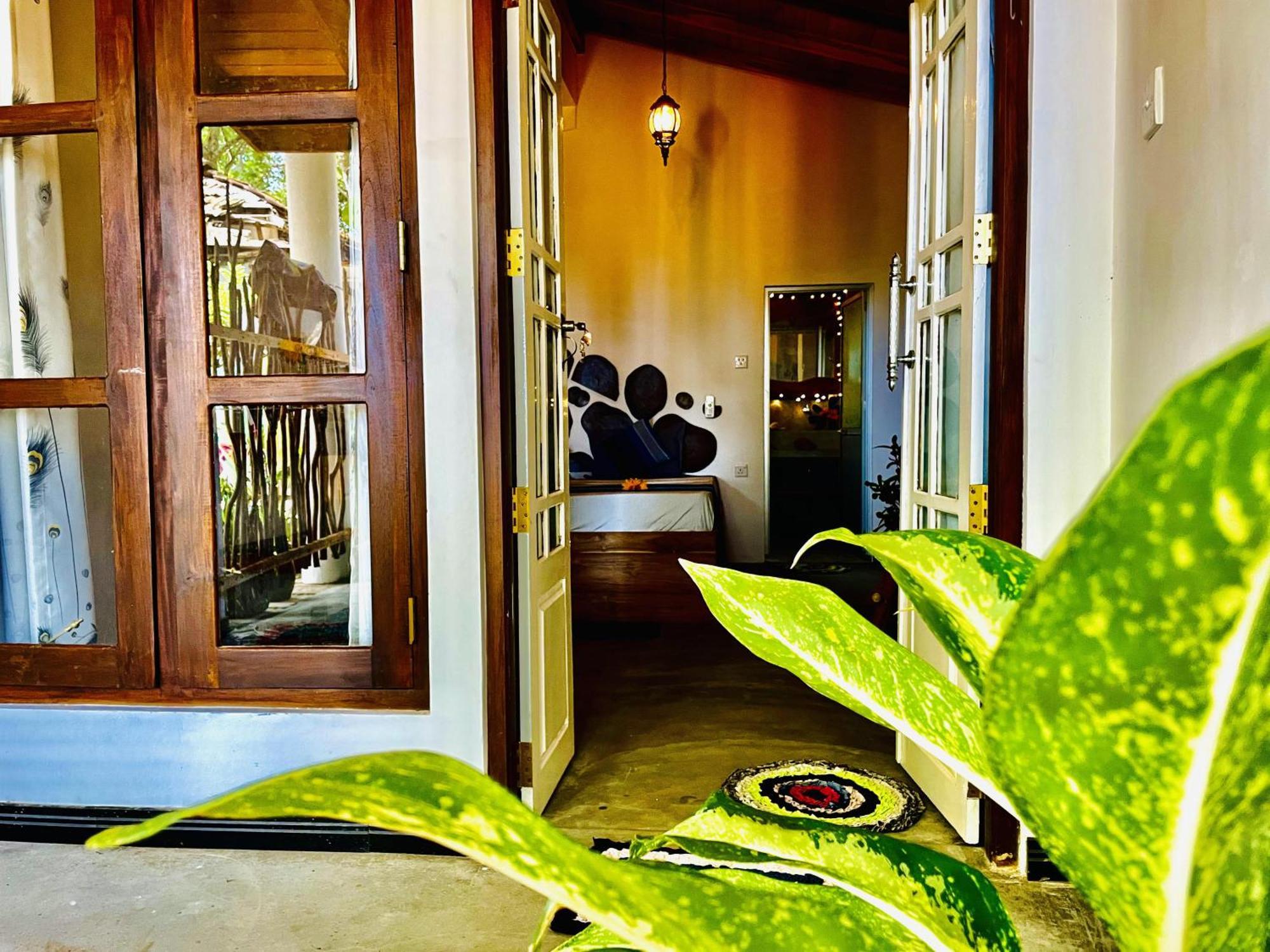 Secret Swell Hotel Tangalle Buitenkant foto