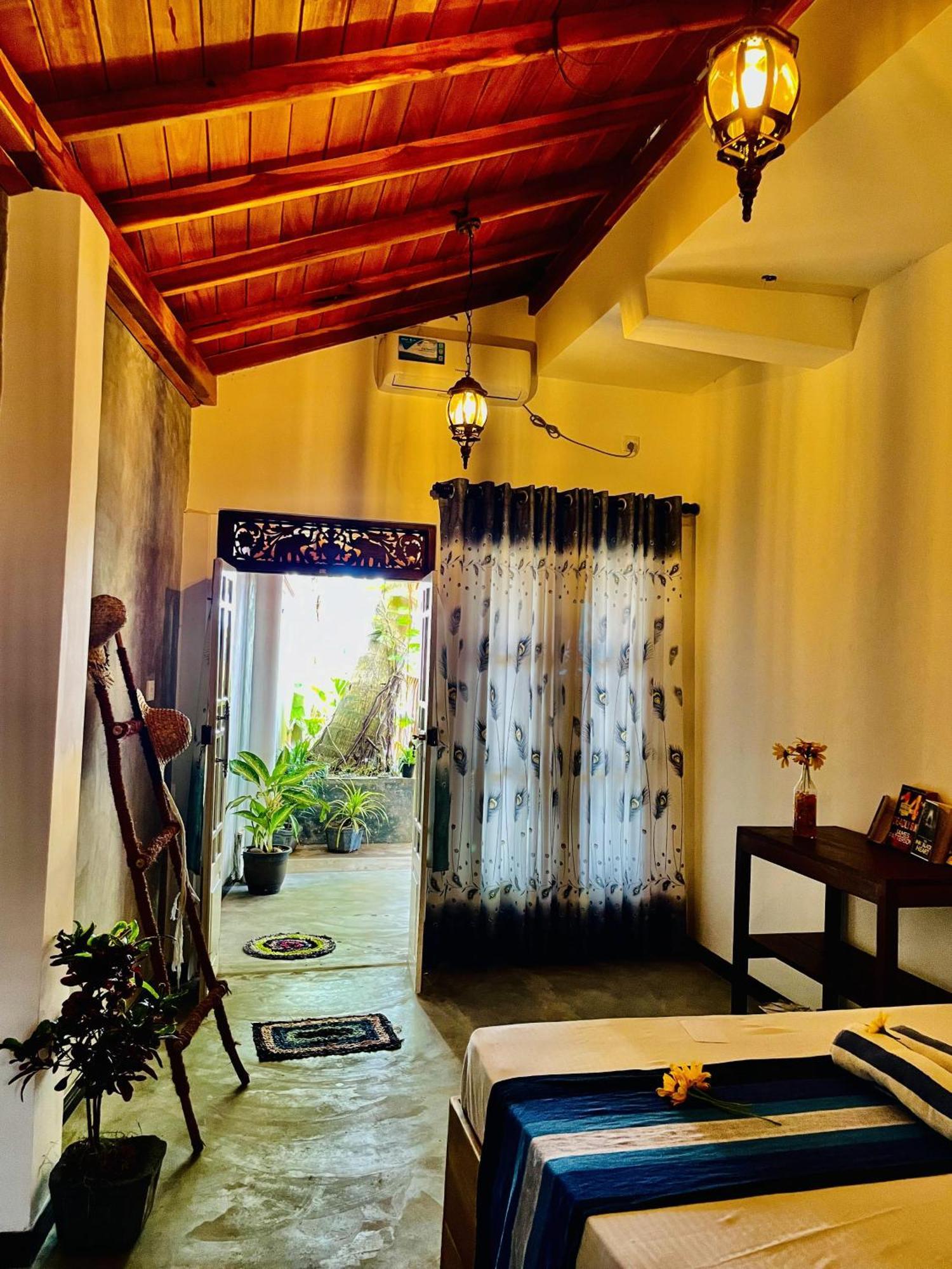 Secret Swell Hotel Tangalle Buitenkant foto